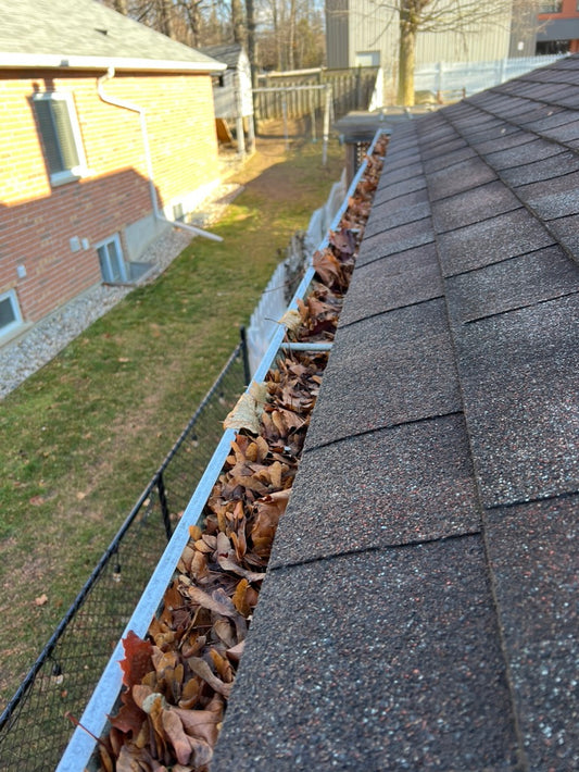 5 Signs It's Time to Clean Your Gutters